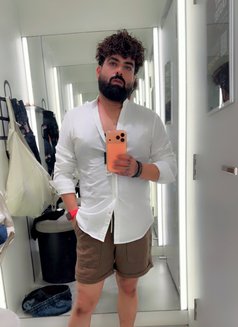 Love Kapoor - Male escort in New Delhi Photo 12 of 15