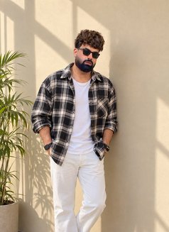 Love Kapoor - Male escort in New Delhi Photo 14 of 15