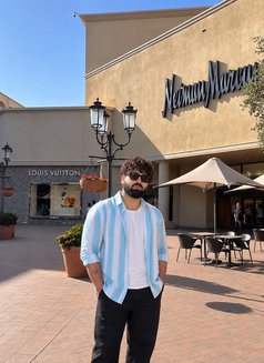 Love Kapoor - Male escort in New Delhi Photo 15 of 15