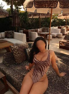 Love Mango - puta in Dubai Photo 5 of 11