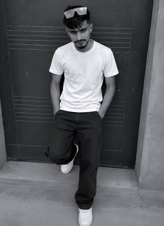 Love Sekhon - Male escort in Chandigarh Photo 2 of 5