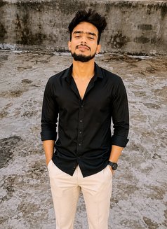 Love Sekhon - Male escort in Chandigarh Photo 4 of 5