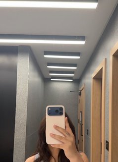 Love Tiffany - masseuse in Yokohama Photo 2 of 3