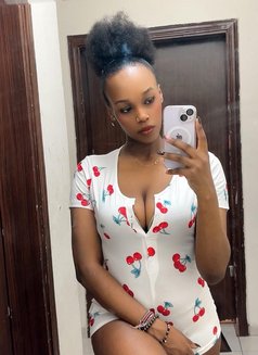 Love Vibes - puta in Riyadh Photo 4 of 5