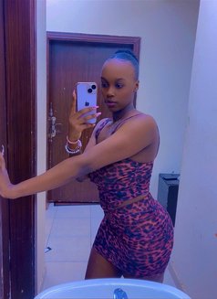 Love Vibes - puta in Riyadh Photo 5 of 5