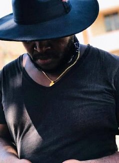 Love Zikhali - Male escort in Johannesburg Photo 1 of 1