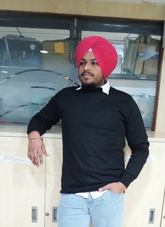 Lovedeep Singh - Acompañantes masculino in Ludhiana Photo 3 of 4