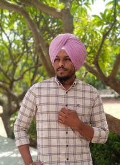 Lovedeep Singh - Acompañantes masculino in Ludhiana Photo 4 of 4