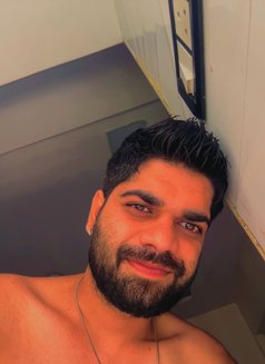 Lovel George - Male escort in Mumbai Photo 8 of 8