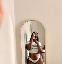Sparkles - escort in Nairobi
