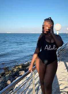 Lovely - puta in Nairobi Photo 12 of 16