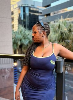 Lovely - puta in Nairobi Photo 14 of 16