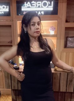 Lovely Das - escort in Kolkata Photo 4 of 6