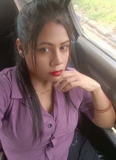 Lovely Das - escort in Kolkata Photo 4 of 9