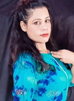 Lovely Das - escort in Kolkata Photo 5 of 9