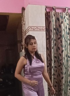 Lovely Das - escort in Kolkata Photo 6 of 11