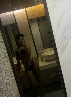 Lovely - puta in Manila Photo 5 of 8