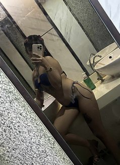 Lovely - puta in Manila Photo 6 of 8