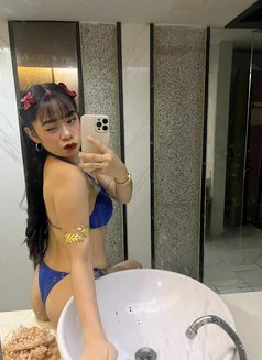 Lovely - puta in Manila Photo 8 of 8