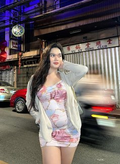 Lovely - Transsexual companion in Manila Photo 7 of 8
