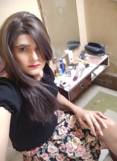 Lovely video service available - Transsexual escort in Pune Photo 8 of 9