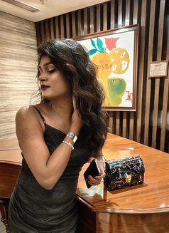Lovely - Transsexual escort in Jaipur Photo 14 of 18