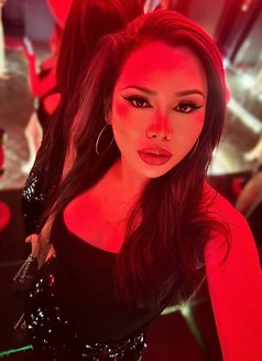 Ladyboy Lindsay - Transsexual escort in Riyadh Photo 13 of 14