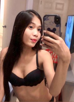 Lovely Mae - Transsexual escort in Manila Photo 8 of 8