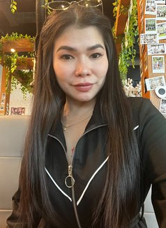 Lovely, Nuru massage expert - escort in Mumbai Photo 13 of 14