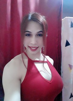 Lovely Top - Transsexual escort in Abu Dhabi Photo 1 of 4