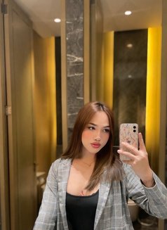 Lovely Yunah - Acompañantes transexual in Manila Photo 1 of 10