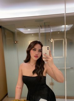 Lovely Yunah - Acompañantes transexual in Manila Photo 9 of 14