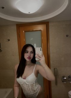 Lovely Yunah - Transsexual escort in Manila Photo 15 of 17
