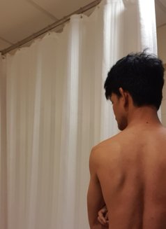 Lovelyboy01 - masseur in Dubai Photo 2 of 2
