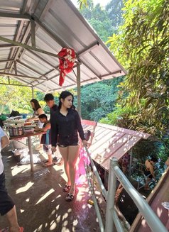 Lovelylei - Transsexual escort in Manila Photo 4 of 7