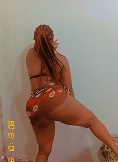 Lovelyn - escort in Tunis Photo 2 of 2