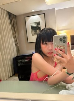 Yuki - Transsexual escort in Osaka Photo 1 of 7