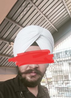Lovepreet Singh CA Topper - Male escort in Gurgaon Photo 3 of 4