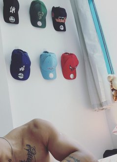 Lover_boy - Intérprete masculino de adultos in Abu Dhabi Photo 3 of 6