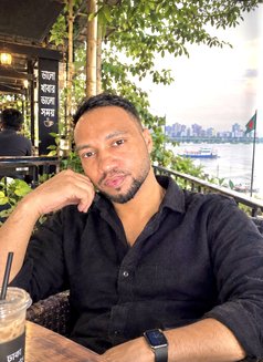 Boy Friend - Male escort in Dhaka Photo 2 of 7