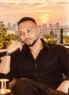Boy Friend - Male escort in Dhaka Photo 3 of 7