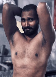 Independent escort - Male escort in Noida Photo 4 of 5