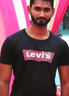 Lover boy - Male escort in New Delhi Photo 3 of 5