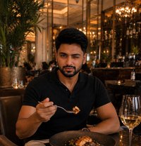 Lover Boy Ruh - Male escort in Riyadh