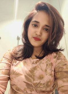 ꧁༒SIMRAN🦋(Meet & Cam)༒꧂, escort - escort in Bangalore Photo 1 of 4