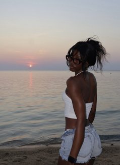 Loveth - escort in Lomé Photo 1 of 3