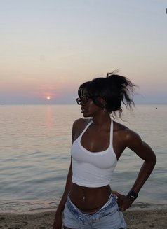 Loveth - escort in Lomé Photo 2 of 3
