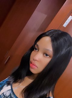 Lovie - puta in Port Harcourt Photo 1 of 7