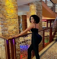 Linda - escort in Kampala