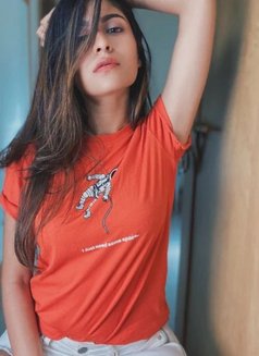 Low Price 100% Safe and Service Girls - escort in New Delhi Photo 1 of 11